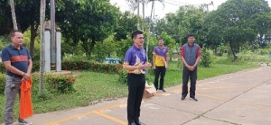 นายกฯโต้ง ณัฐพงค์  ตั้งสกุลกุลพัฒน์ นายกเทศมนตรีเมืองอำนาจเจริญ เป็นเกียรติมอบเสื้อให้เสื้อให้ทีมป้องกันและบรรเทาสาธารณภัย