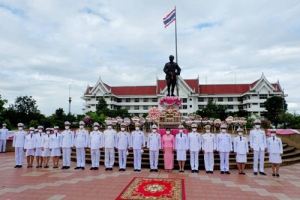พิธีวางพวงมาลาถวายราชสักการะพระบาทสมเด็จพระจุลจอมเกล้าเจ้าอยู่หัว รัชกาลที่ 5